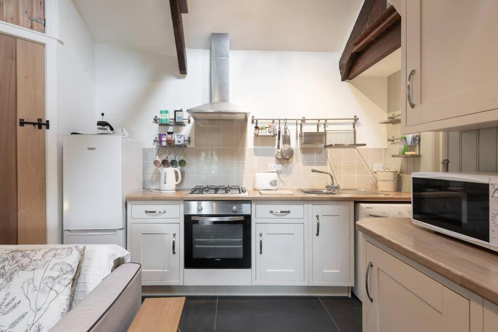 Traditional Stone Cottage With Sea Views In Snowdonia National Park Brynkir Eksteriør billede