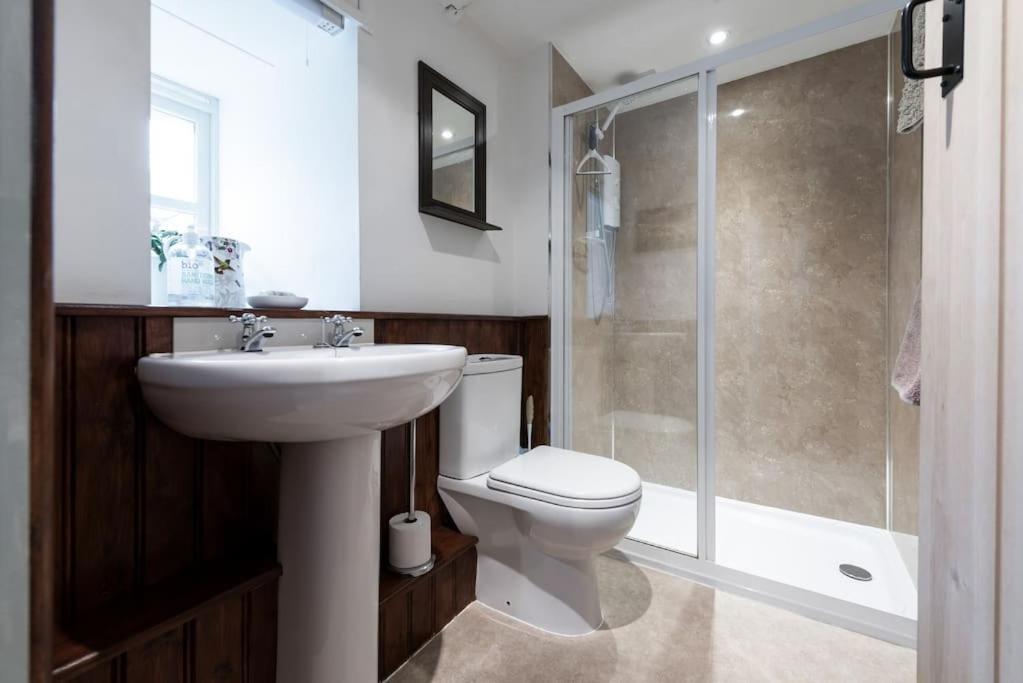 Traditional Stone Cottage With Sea Views In Snowdonia National Park Brynkir Eksteriør billede